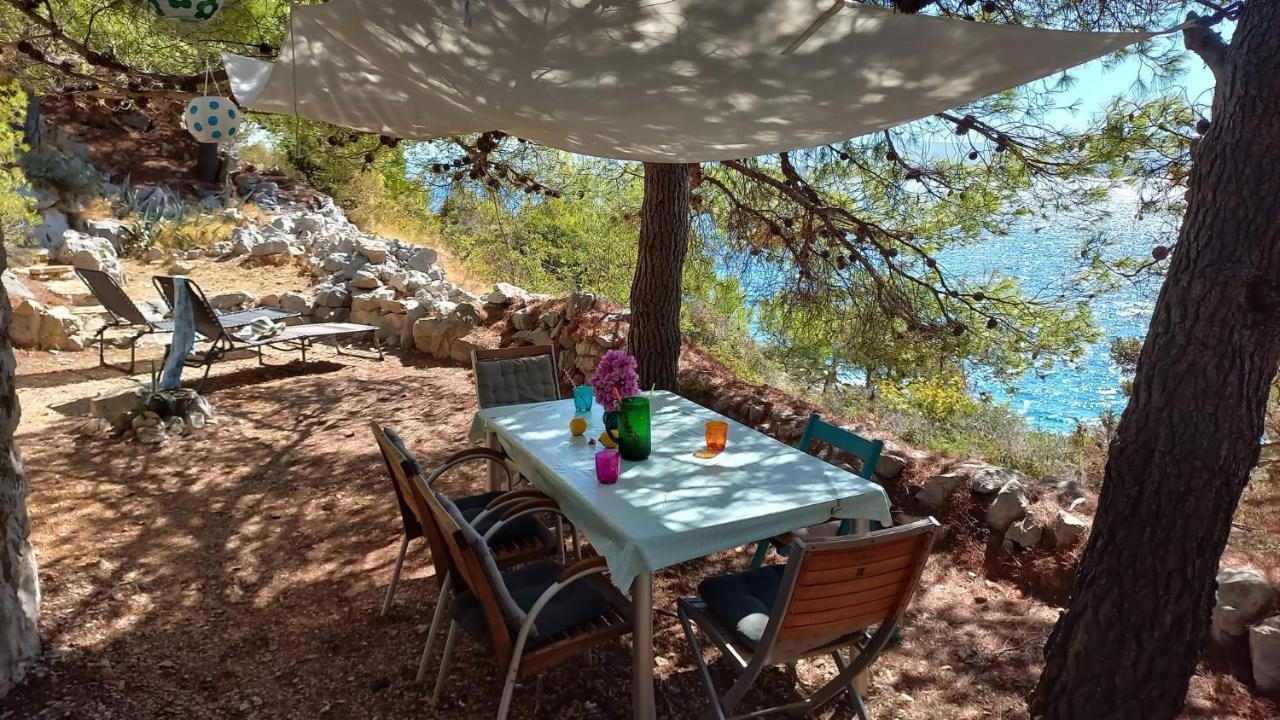 A Small Stone House By The Sea, In A Wineyard Nerezisca المظهر الخارجي الصورة